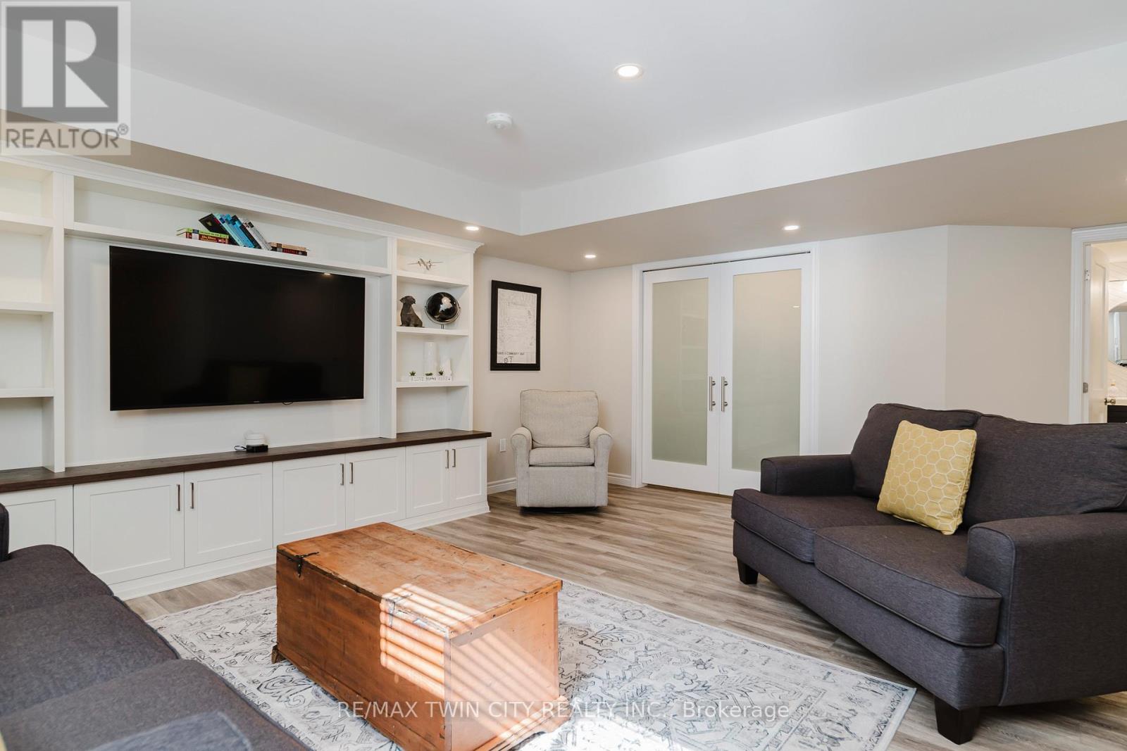597 Sundew Drive, Waterloo, Ontario  N2V 0B9 - Photo 38 - X13175278