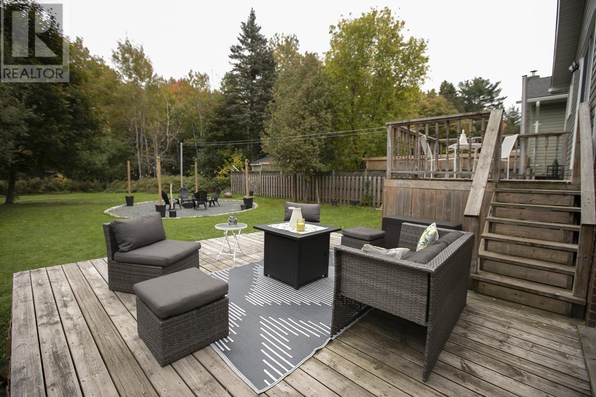 55 Country Club Pl, Sault Ste. Marie, Ontario  P6A 5Z8 - Photo 10 - SM261172