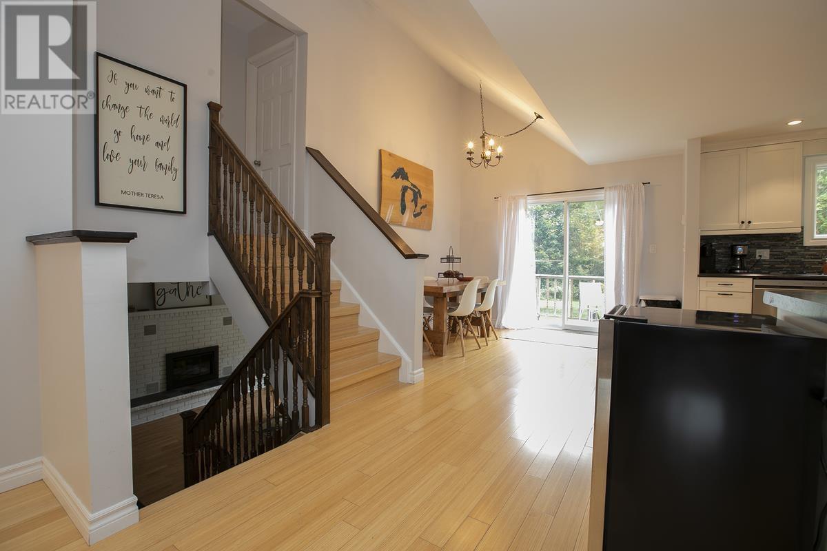 55 Country Club Pl, Sault Ste. Marie, Ontario  P6A 5Z8 - Photo 21 - SM261172