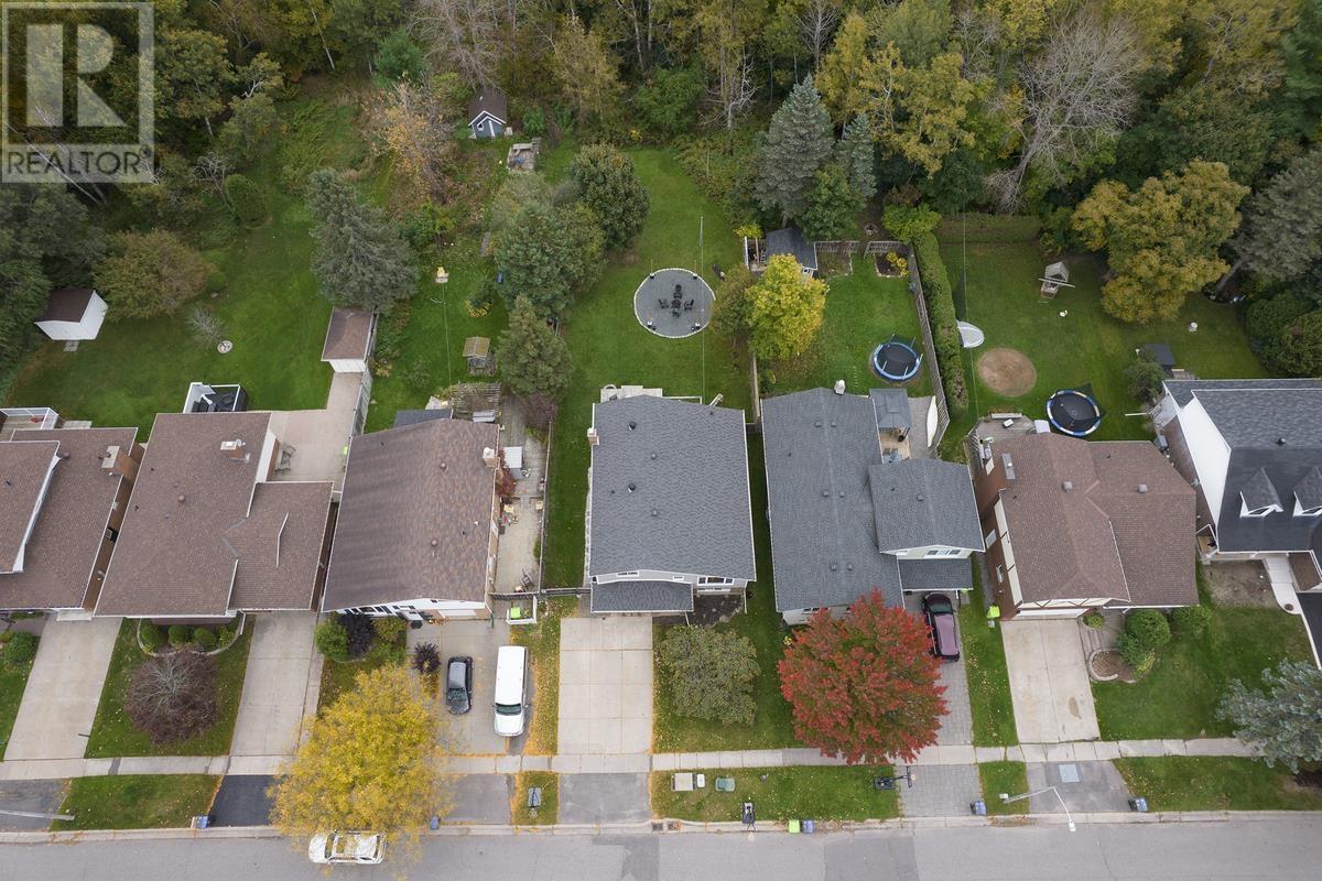 55 Country Club Pl, Sault Ste. Marie, Ontario  P6A 5Z8 - Photo 3 - SM261172
