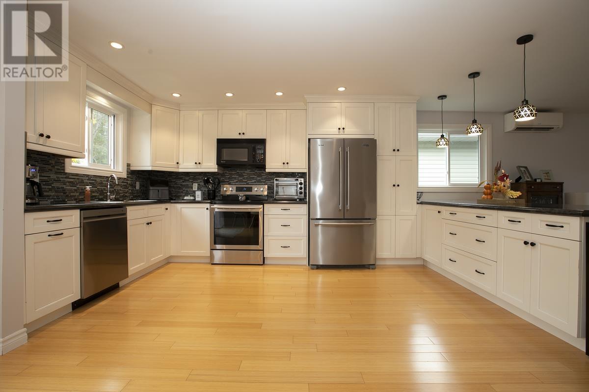 55 Country Club Pl, Sault Ste. Marie, Ontario  P6A 5Z8 - Photo 23 - SM261172