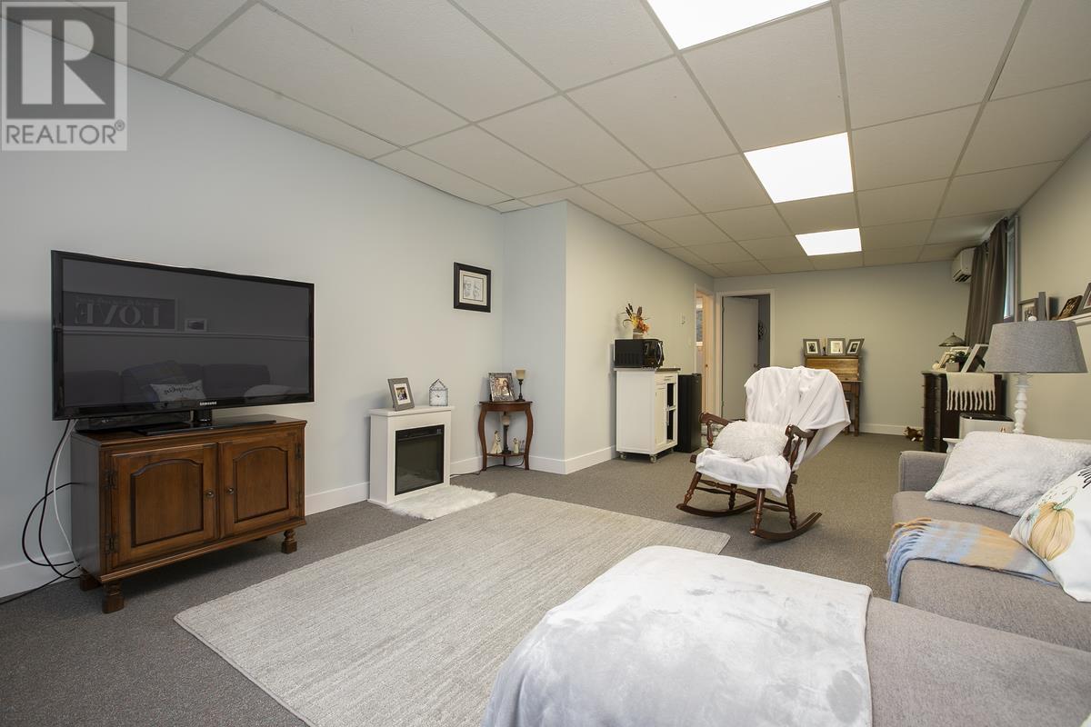 55 Country Club Pl, Sault Ste. Marie, Ontario  P6A 5Z8 - Photo 45 - SM261172