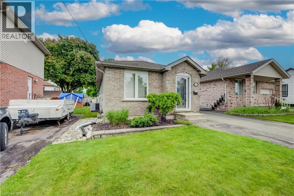 30 Teeple Street, Woodstock, Ontario  N4S 3Y7 - Photo 2 - 40833345