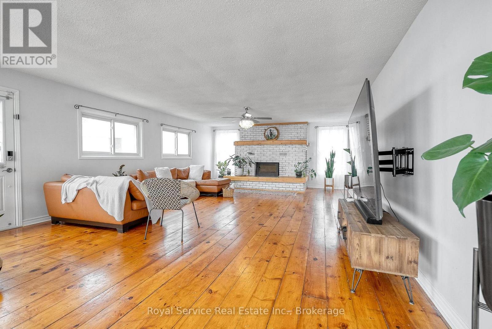 136 Onderdonk Lane, Prince Edward County, Ontario  K0K 1L0 - Photo 15 - X13175534