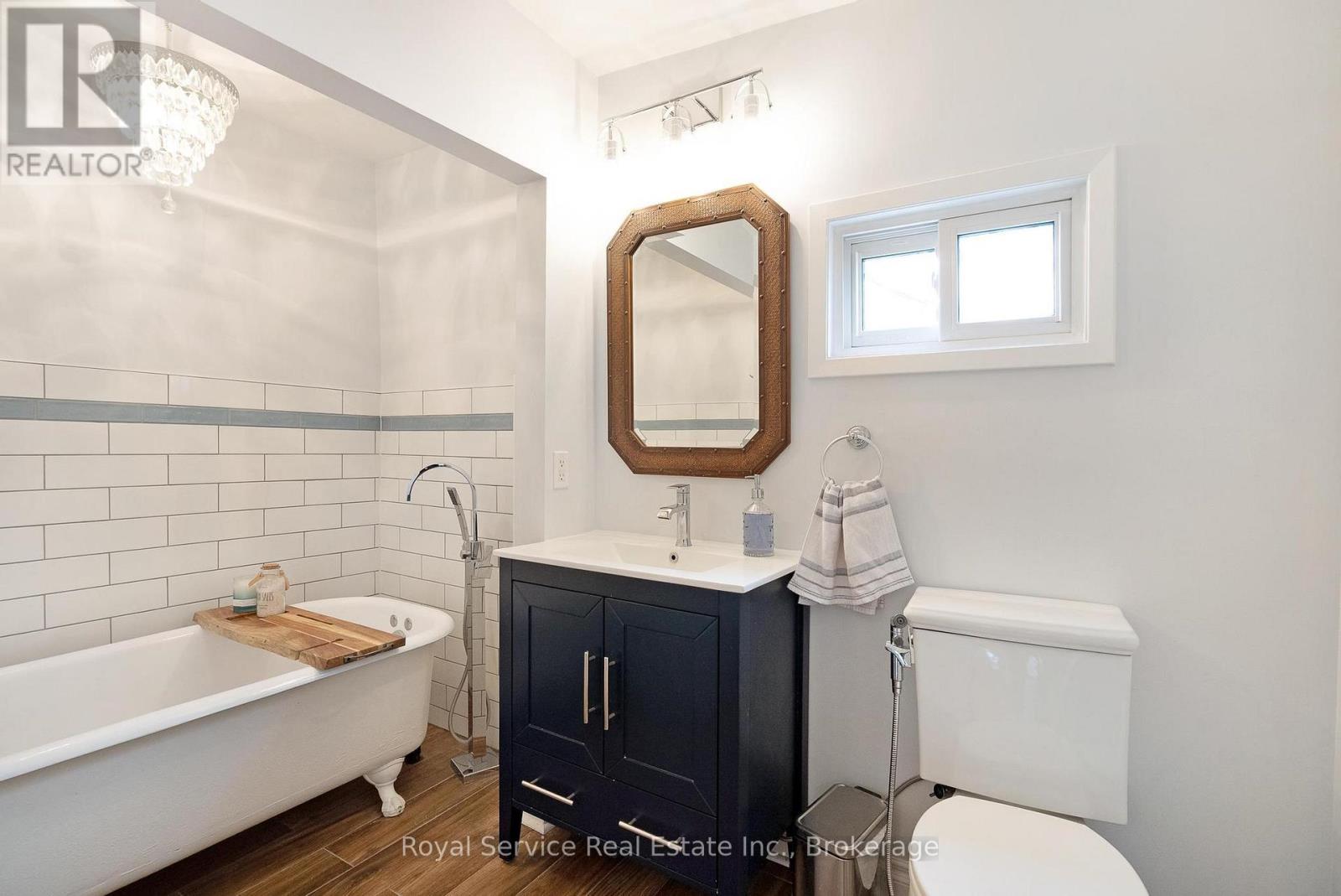 136 Onderdonk Lane, Prince Edward County, Ontario  K0K 1L0 - Photo 29 - X13175534