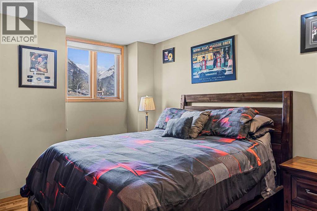260 Grizzly Crescent, Canmore, Alberta  T1W 1B5 - Photo 30 - A2306249