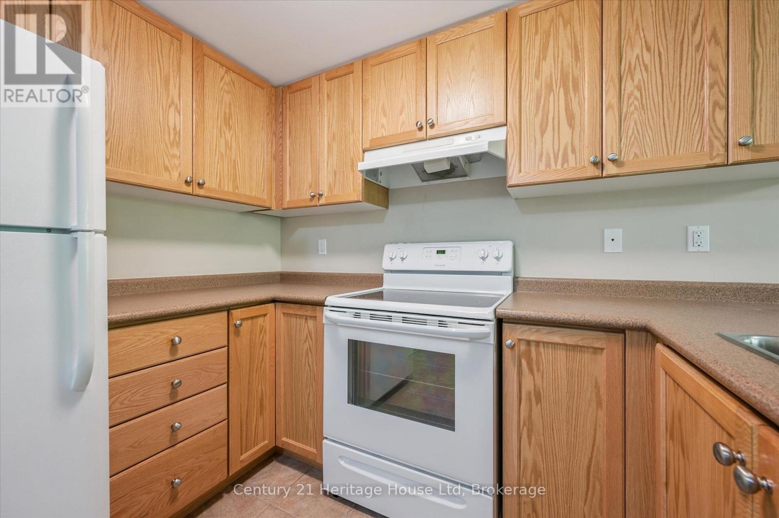 407 - 625 St David Street S, Centre Wellington, Ontario  N1M 0A8 - Photo 11 - X13175424