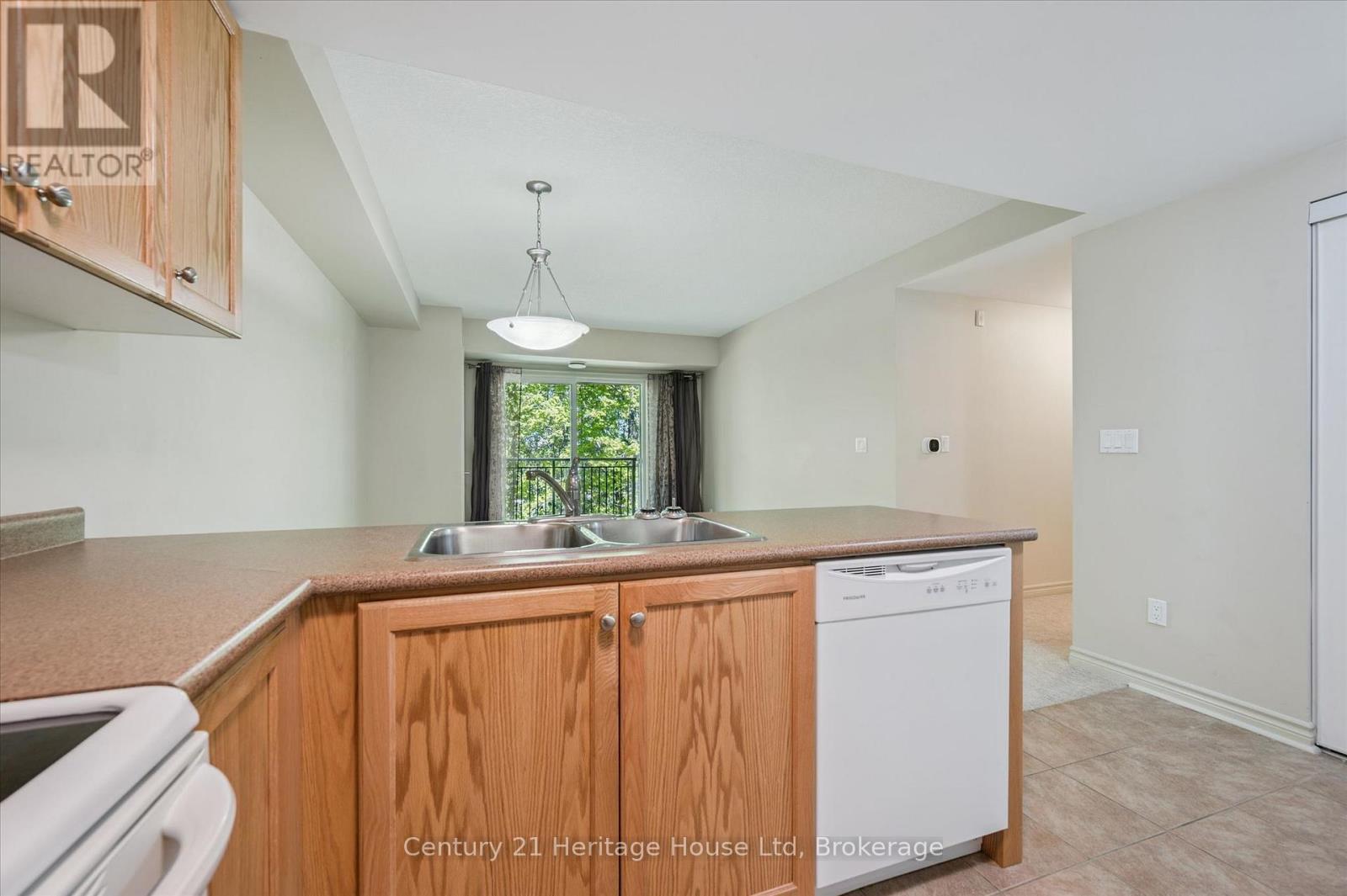 407 - 625 St David Street S, Centre Wellington, Ontario  N1M 0A8 - Photo 12 - X13175424