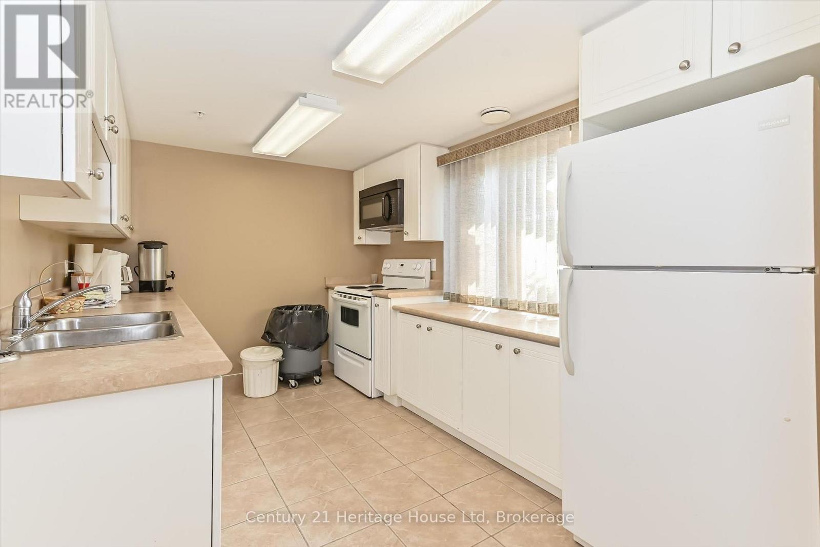 407 - 625 St David Street S, Centre Wellington, Ontario  N1M 0A8 - Photo 32 - X13175424