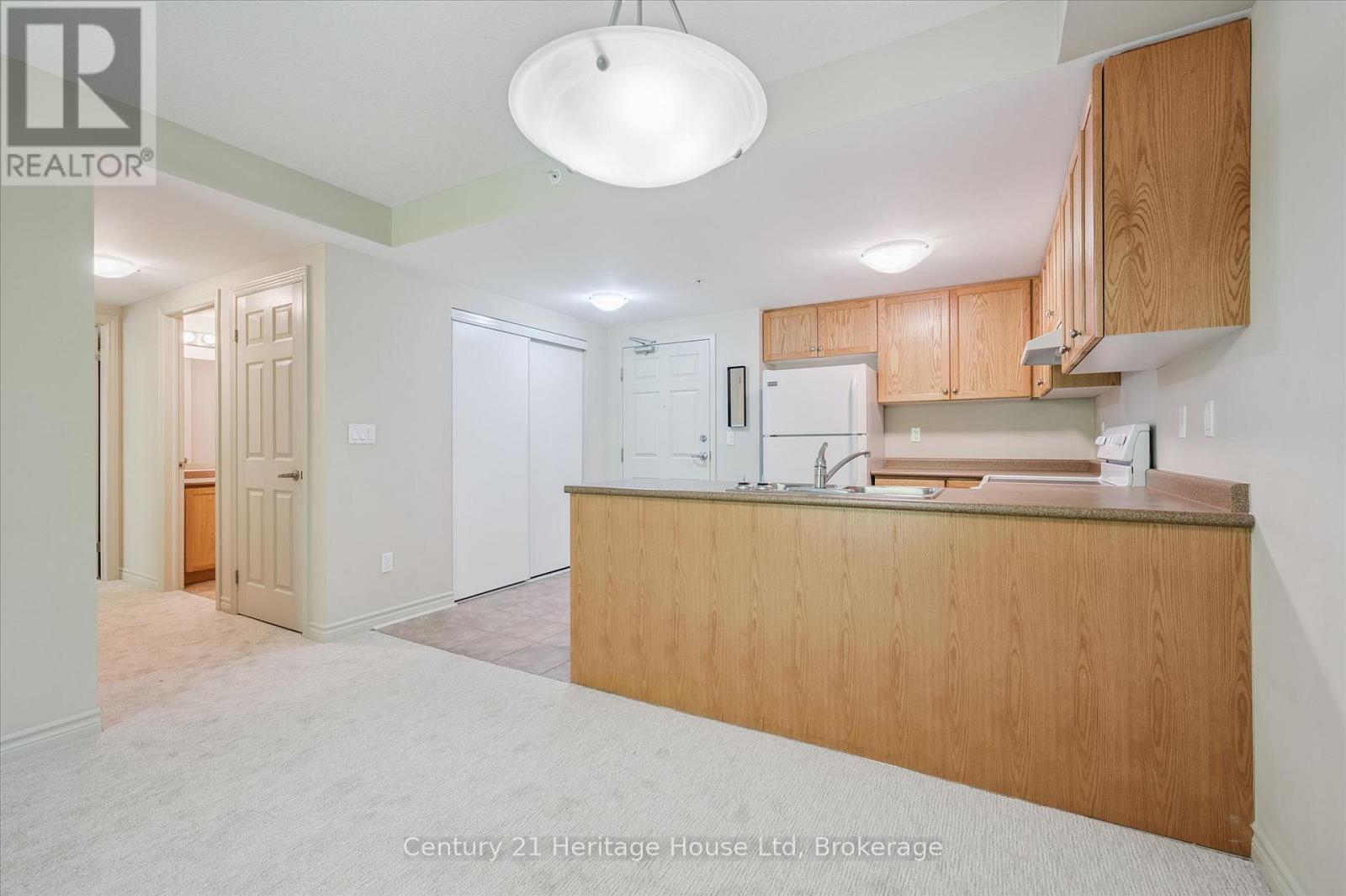 407 - 625 St David Street S, Centre Wellington, Ontario  N1M 0A8 - Photo 8 - X13175424