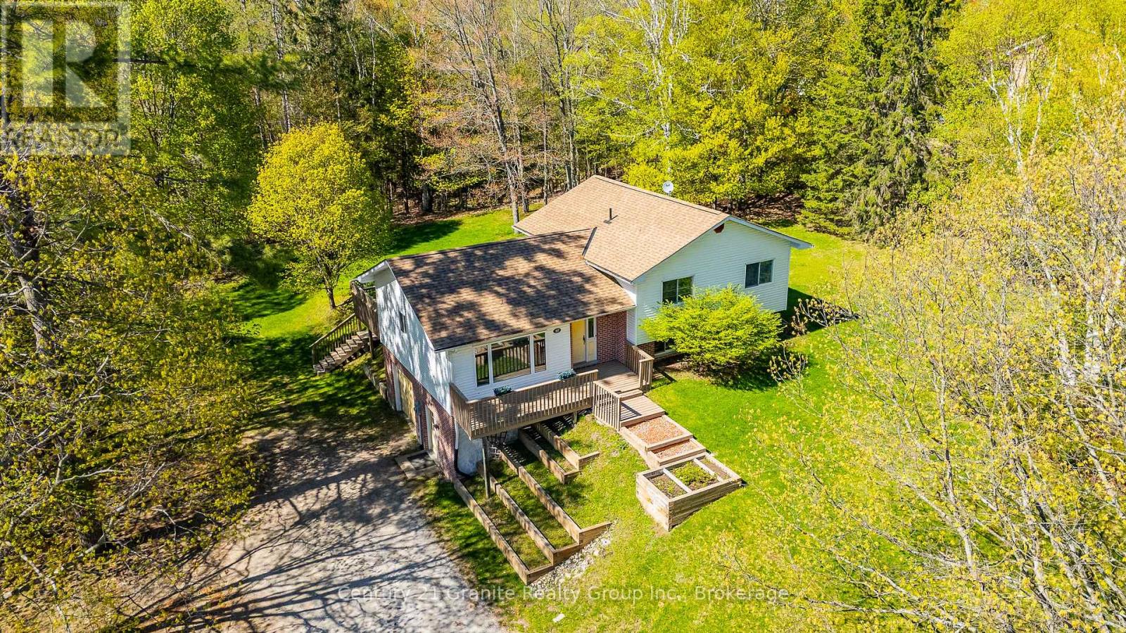 117 RIVERSIDE DRIVE E, dysart et al (dysart), Ontario