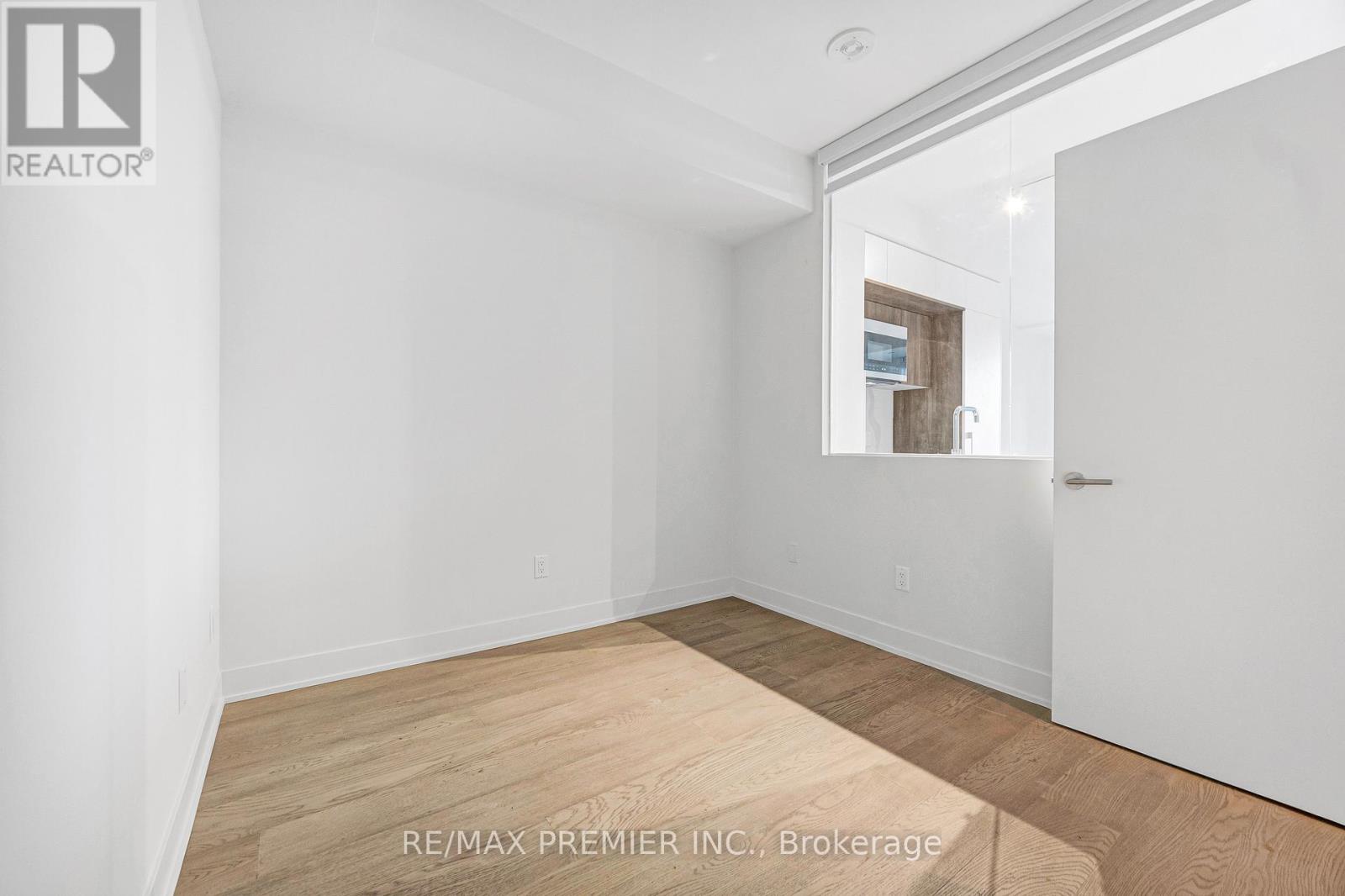 304 - 322 Dupont Street, Toronto, Ontario  M9R 1V9 - Photo 13 - C12951664