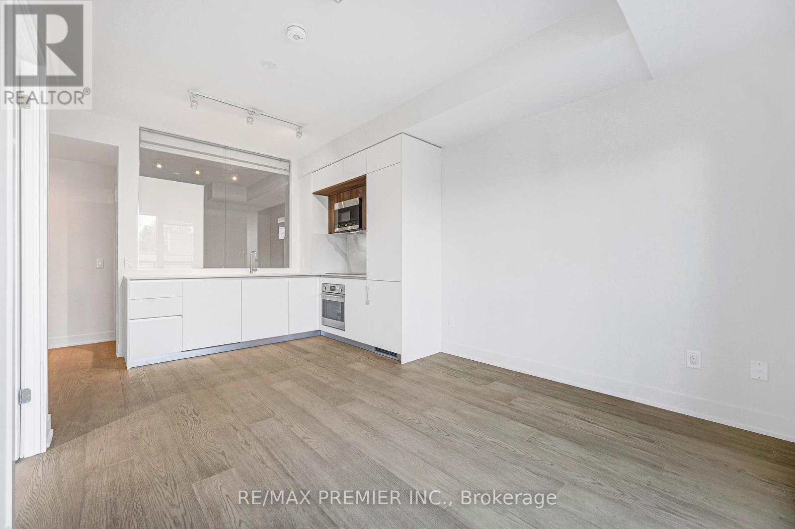 304 - 322 Dupont Street, Toronto, Ontario  M9R 1V9 - Photo 17 - C12951664