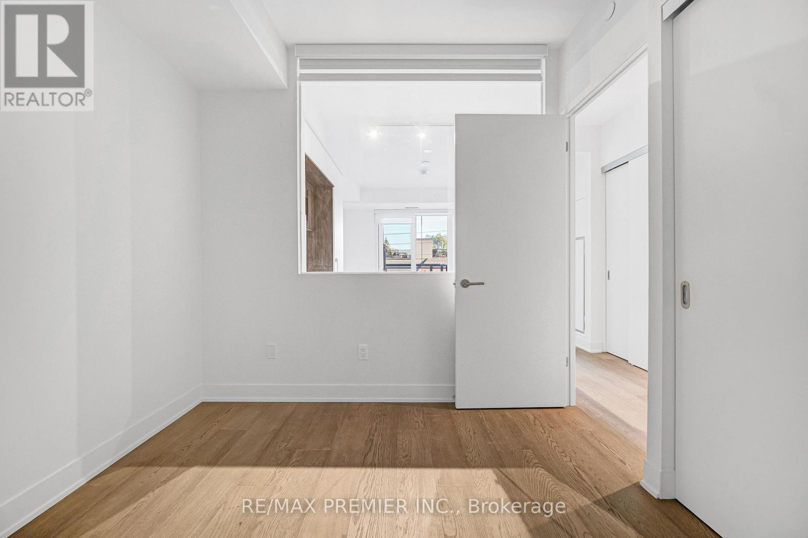 304 - 322 Dupont Street, Toronto, Ontario  M9R 1V9 - Photo 14 - C12951664