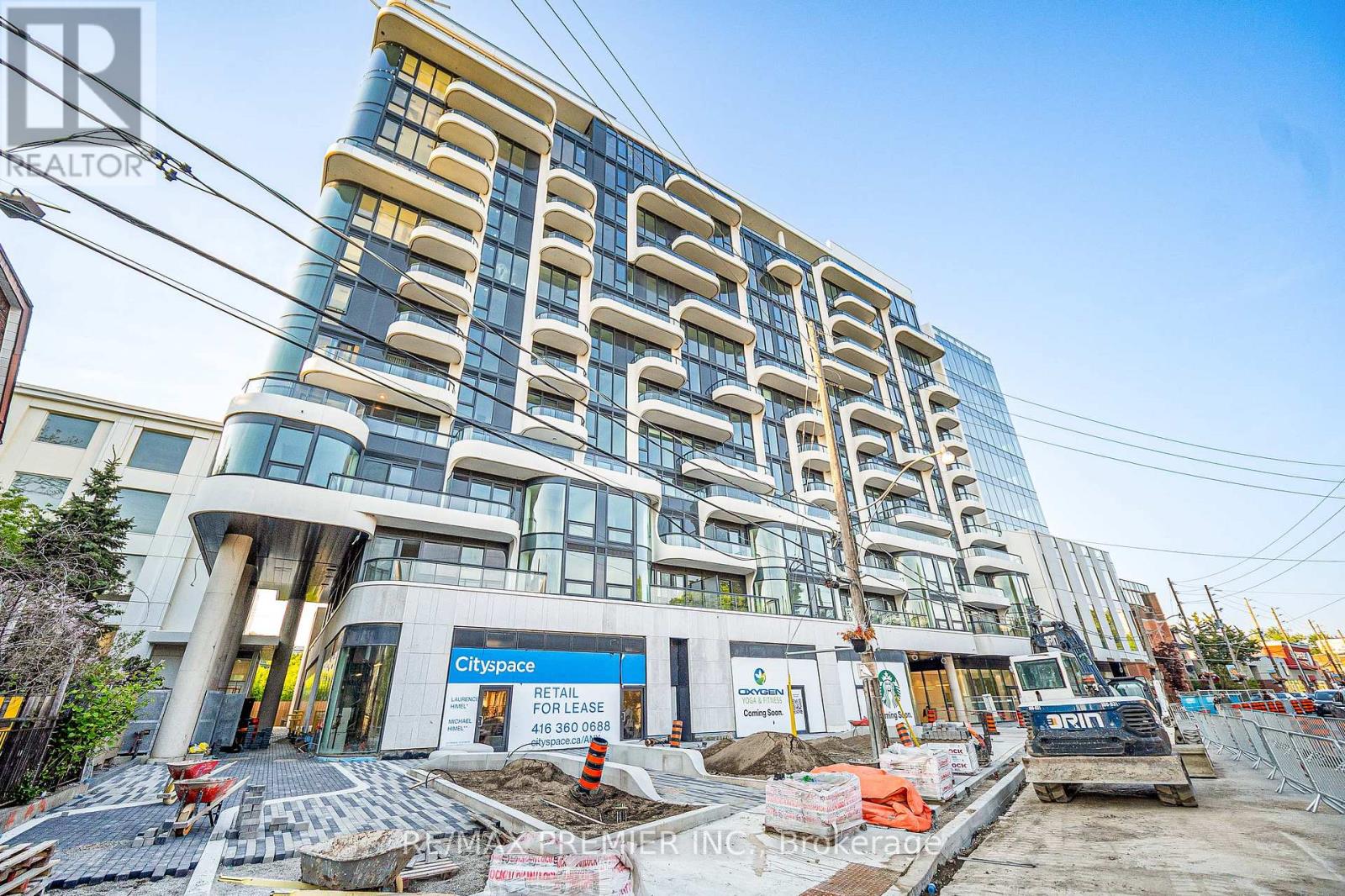 304 - 322 Dupont Street, Toronto, Ontario  M9R 1V9 - Photo 2 - C12951664