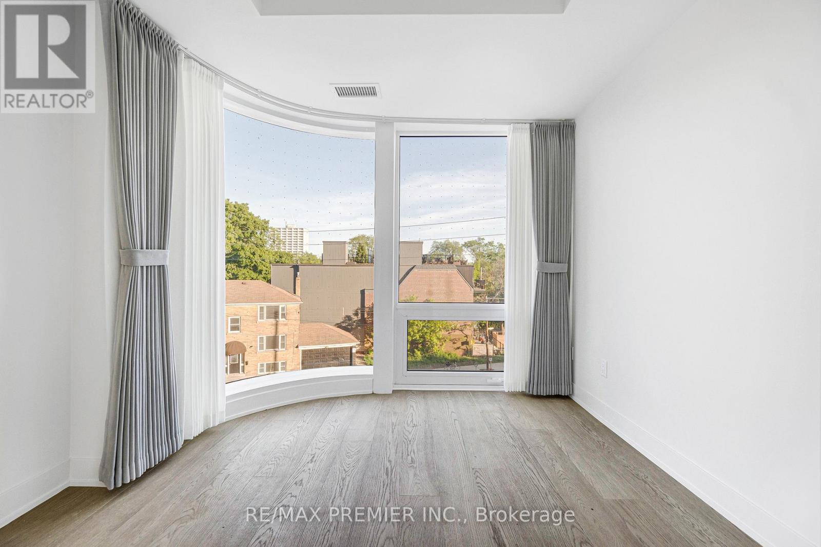 304 - 322 Dupont Street, Toronto, Ontario  M9R 1V9 - Photo 35 - C12951664