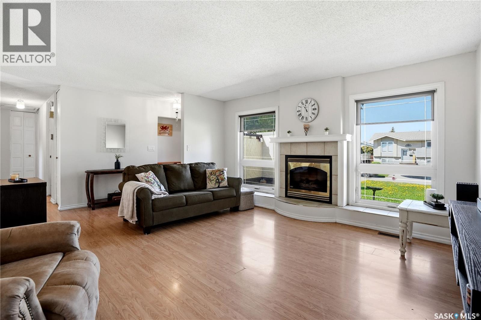 1009 Corman Crescent, Moose Jaw, Saskatchewan  S6H 6V5 - Photo 10 - SK037110