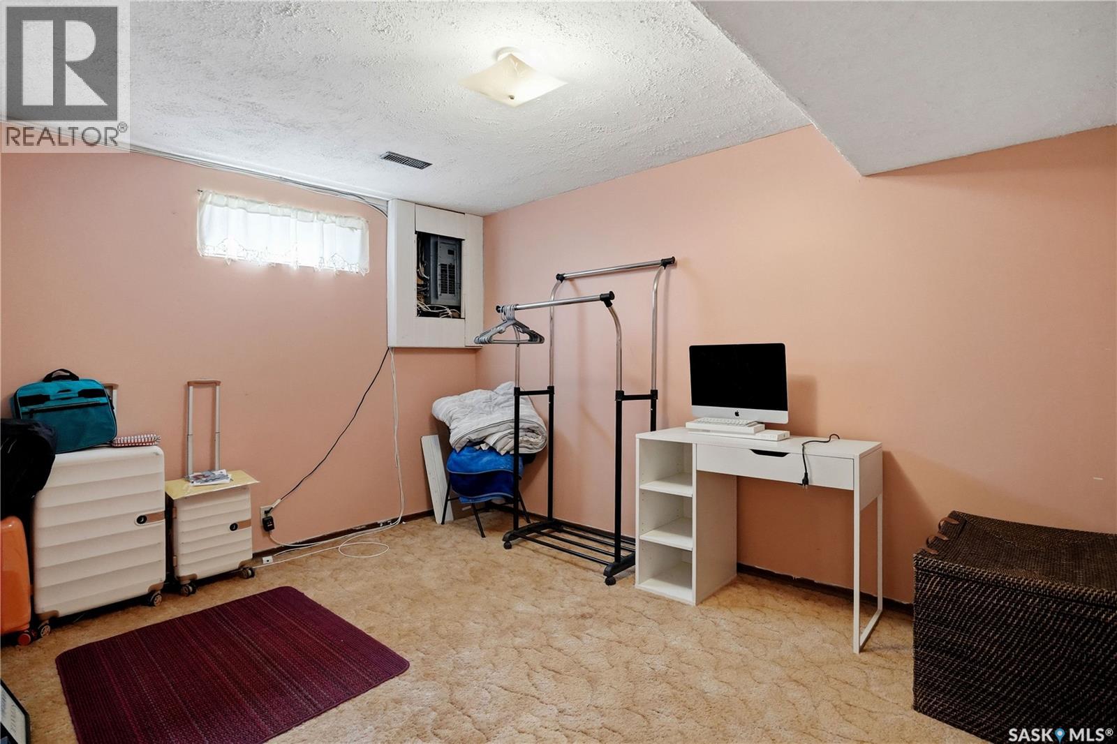 1009 Corman Crescent, Moose Jaw, Saskatchewan  S6H 6V5 - Photo 36 - SK037110