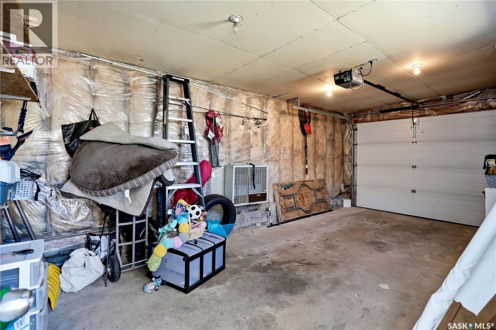 1009 Corman Crescent, Moose Jaw, Saskatchewan  S6H 6V5 - Photo 42 - SK037110