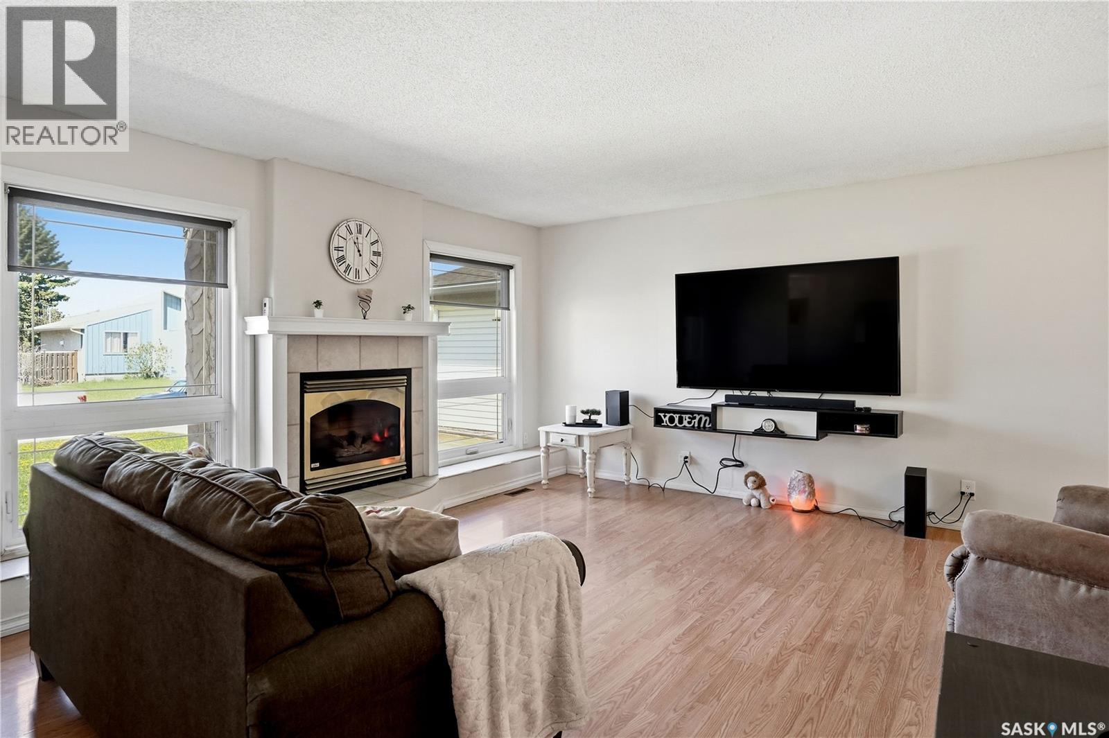 1009 Corman Crescent, Moose Jaw, Saskatchewan  S6H 6V5 - Photo 7 - SK037110