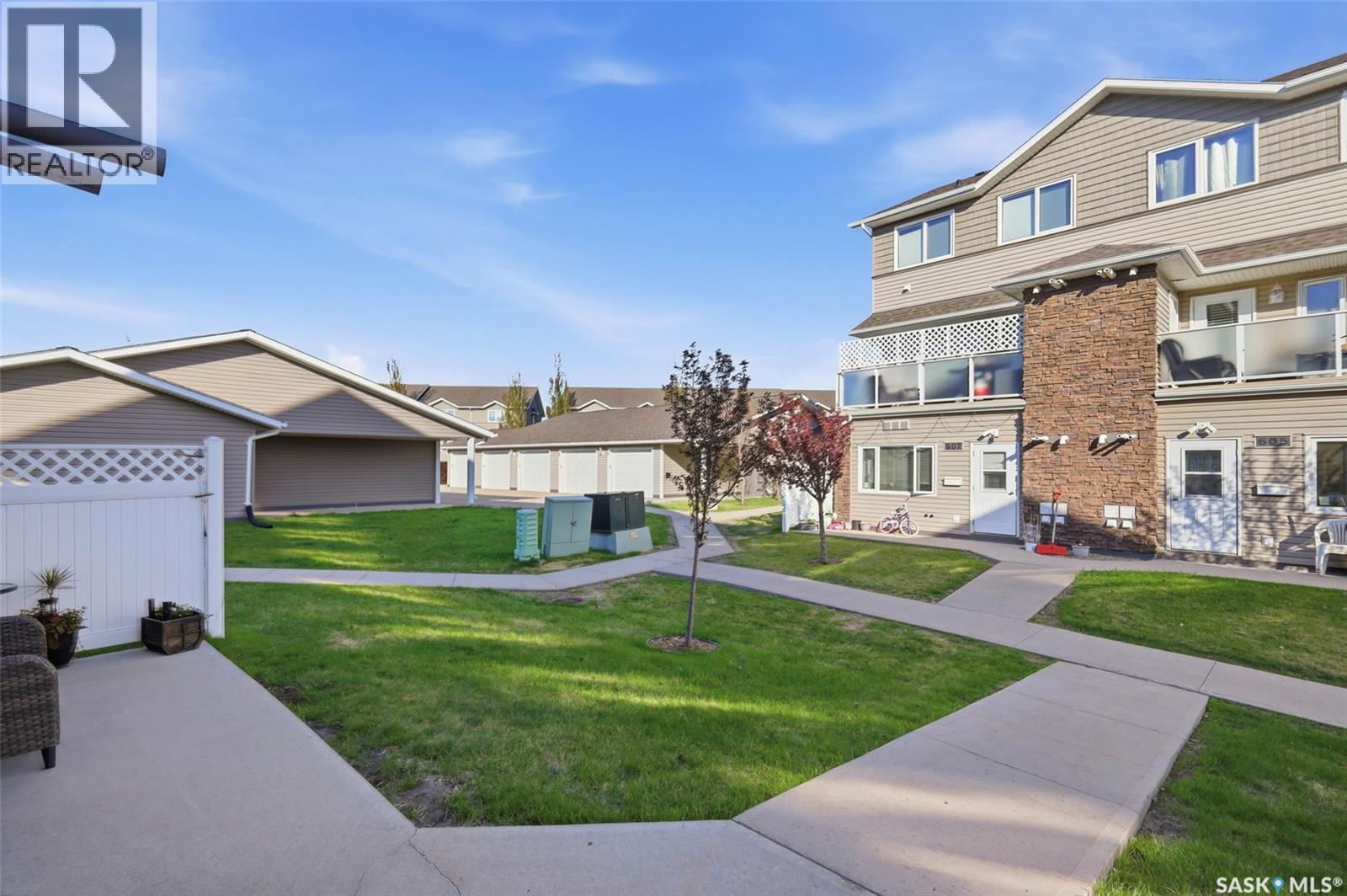 703 1022 Hampton Circle, Saskatoon, Saskatchewan  S7R 0K3 - Photo 5 - SK037090