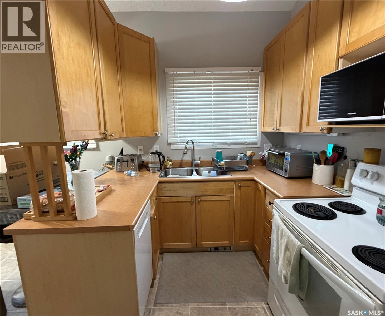 49 331 Pendygrasse Road, Saskatoon, Saskatchewan  S7M 4R3 - Photo 3 - SK037038