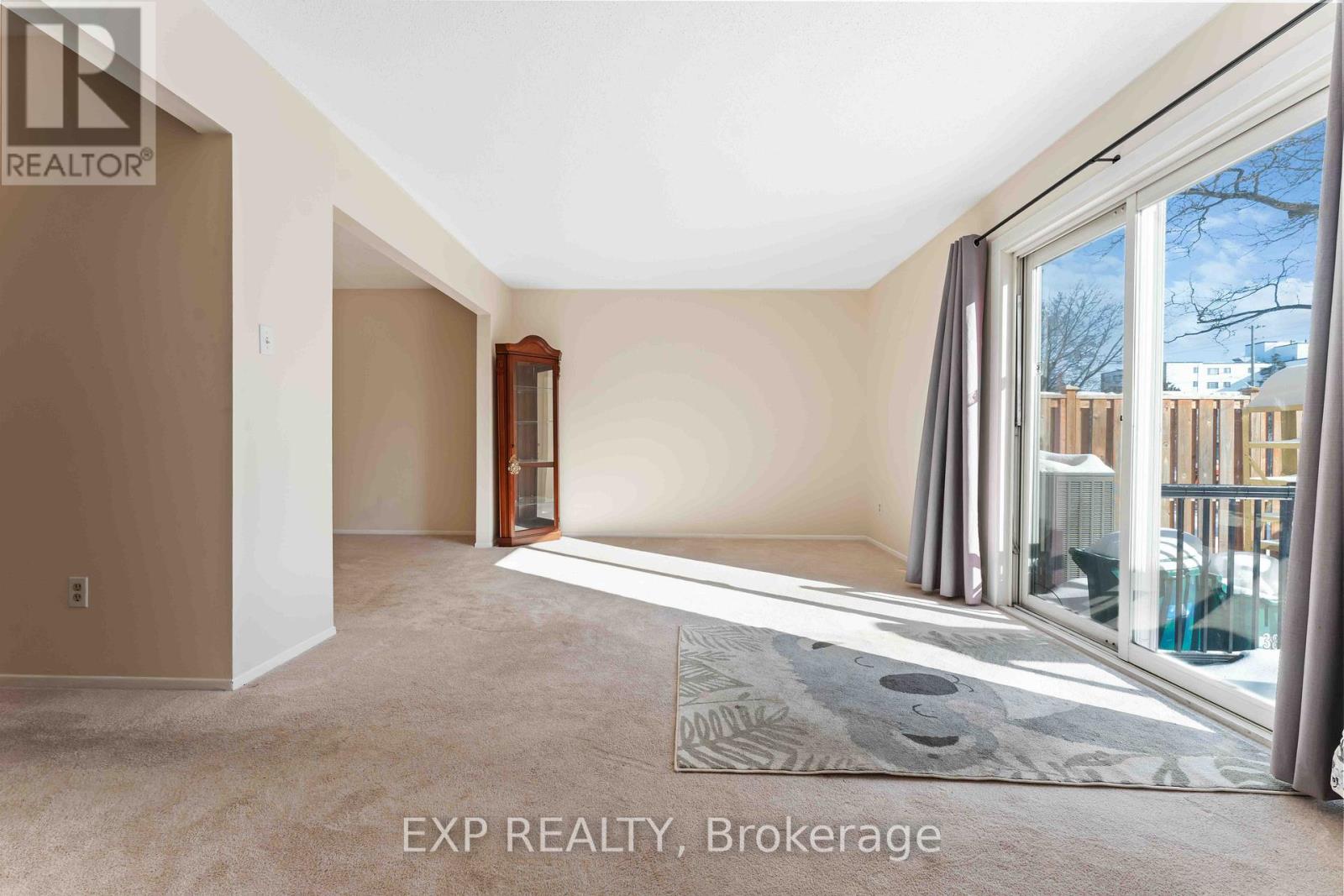 38 - 820 Cahill Drive W, Ottawa, Ontario  K1V 9K4 - Photo 4 - X12776990