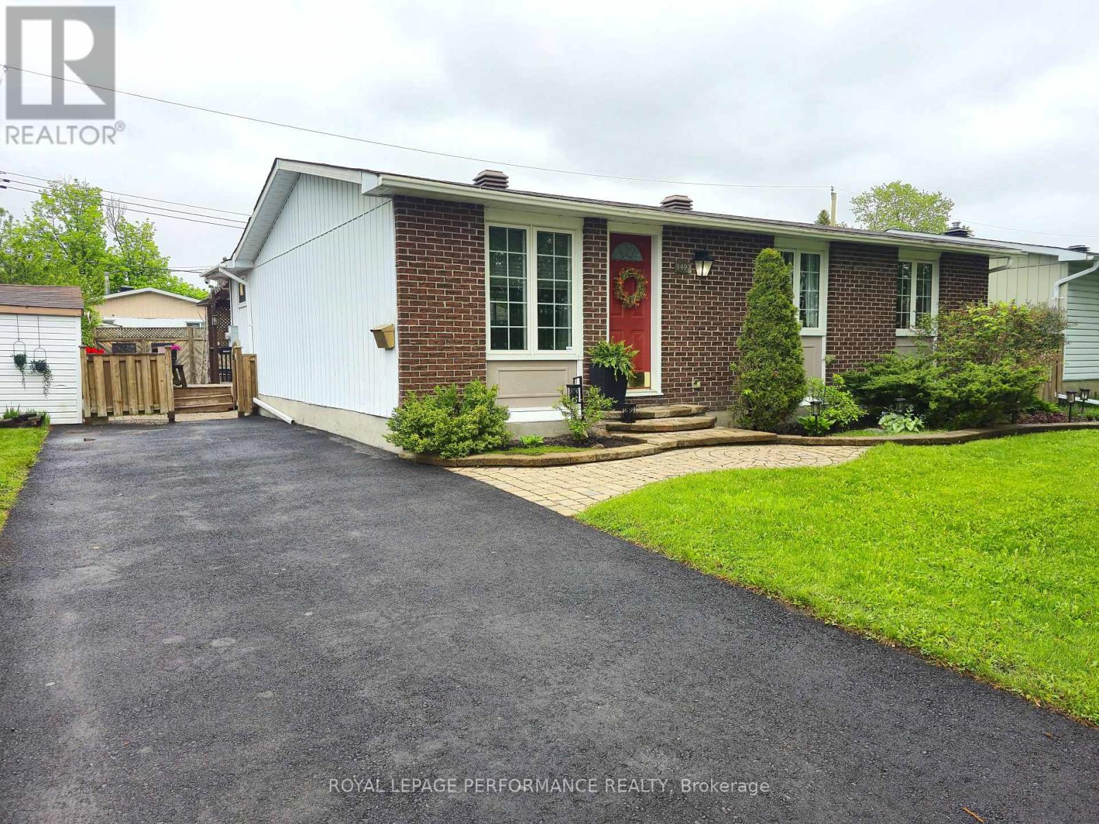 1497 Blackheath Street, Ottawa, Ontario  K1E 1K6 - Photo 42 - X13090026