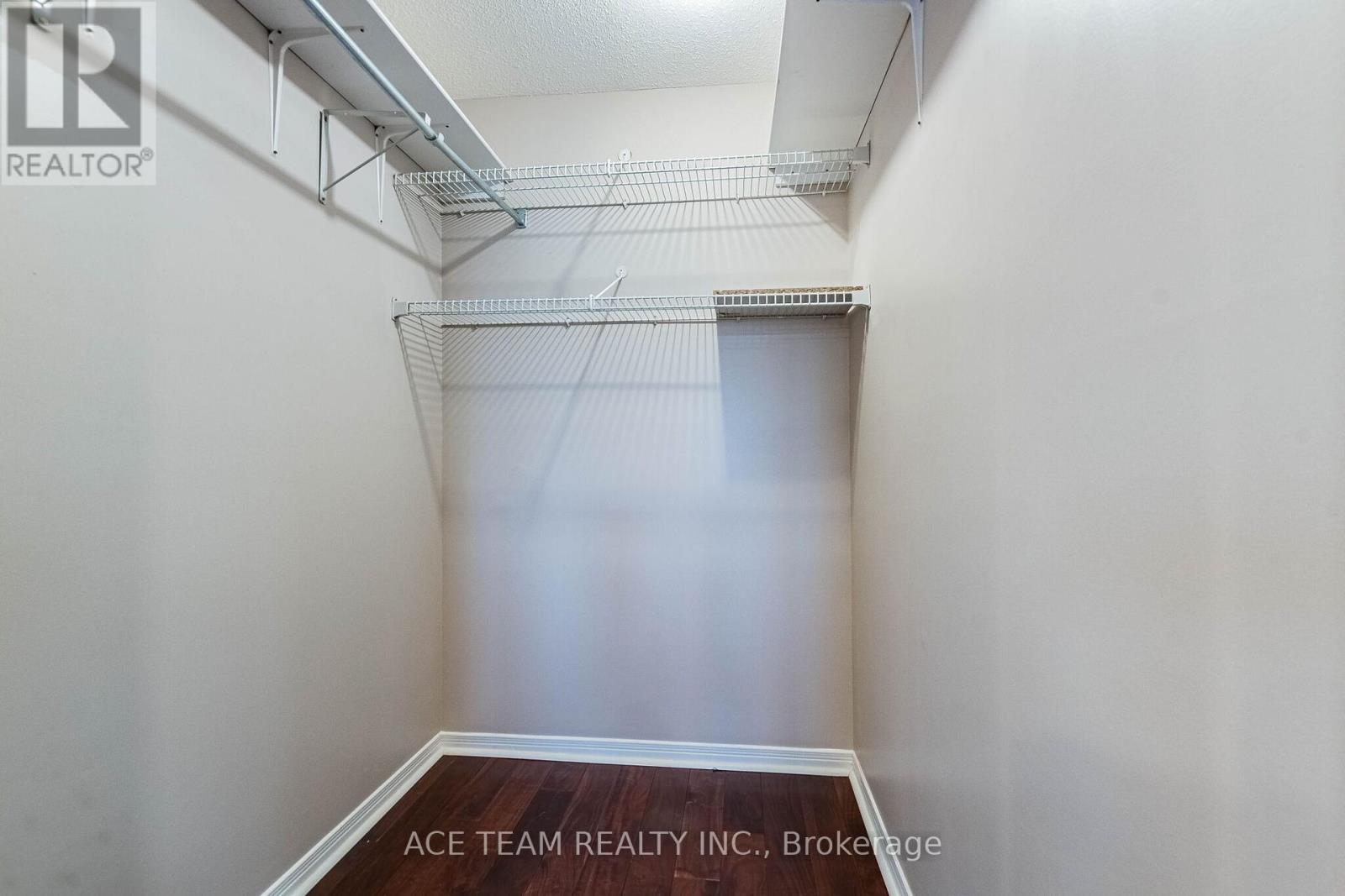 5740 Invergordon Lane, Mississauga, Ontario  L5M 4P8 - Photo 34 - W13169196