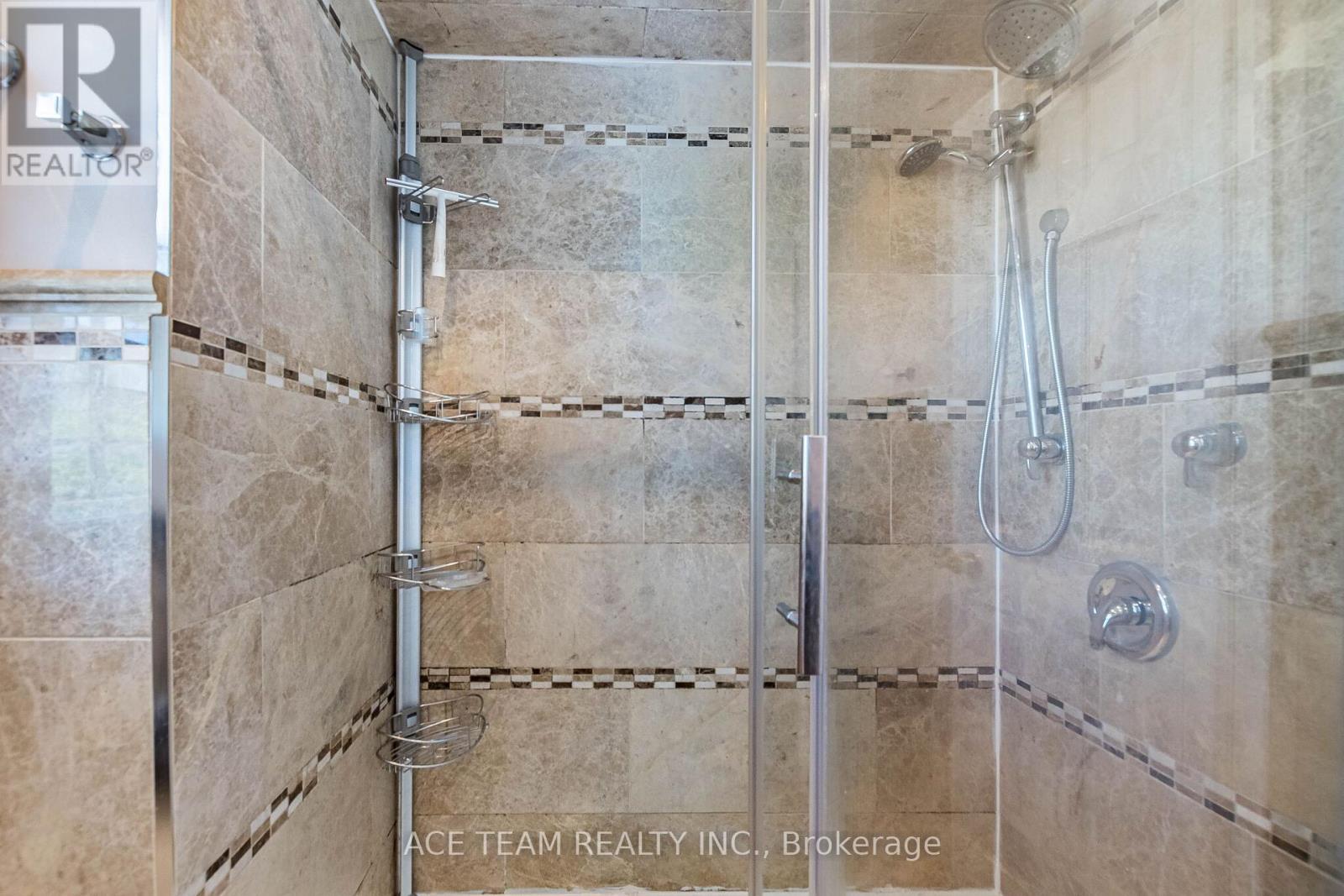 5740 Invergordon Lane, Mississauga, Ontario  L5M 4P8 - Photo 43 - W13169196