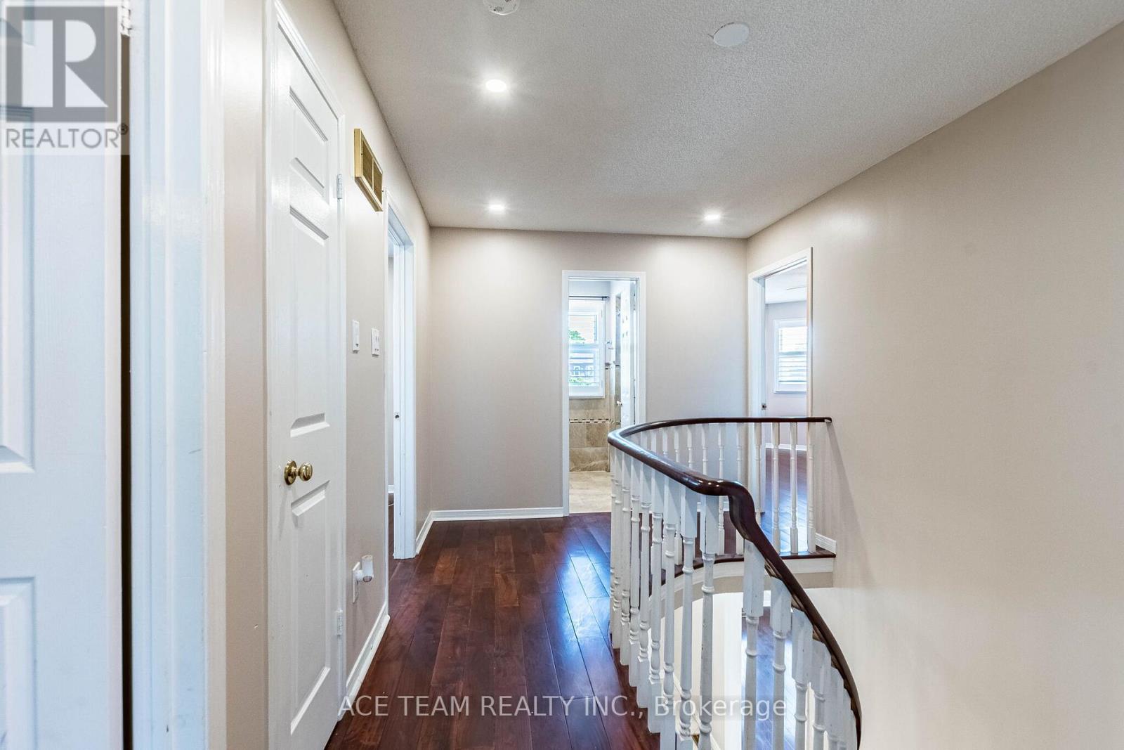 5740 Invergordon Lane, Mississauga, Ontario  L5M 4P8 - Photo 24 - W13169196