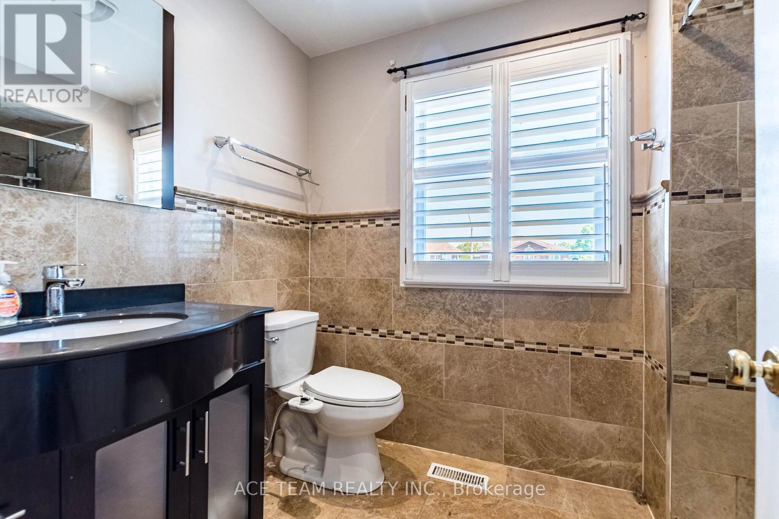 5740 Invergordon Lane, Mississauga, Ontario  L5M 4P8 - Photo 42 - W13169196