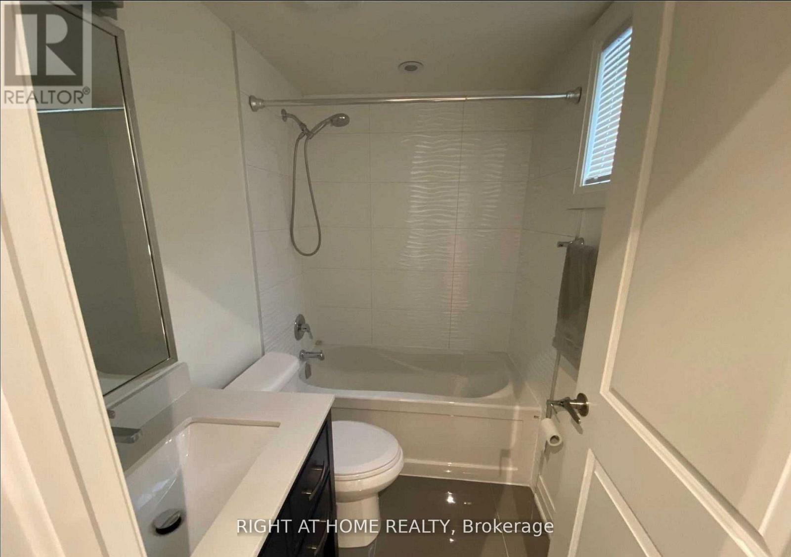 1 - 31 Alma Avenue, Toronto, Ontario  M6J 1N2 - Photo 10 - C13175506