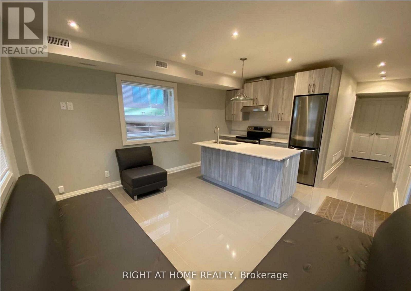 1 - 31 Alma Avenue, Toronto, Ontario  M6J 1N2 - Photo 3 - C13175506