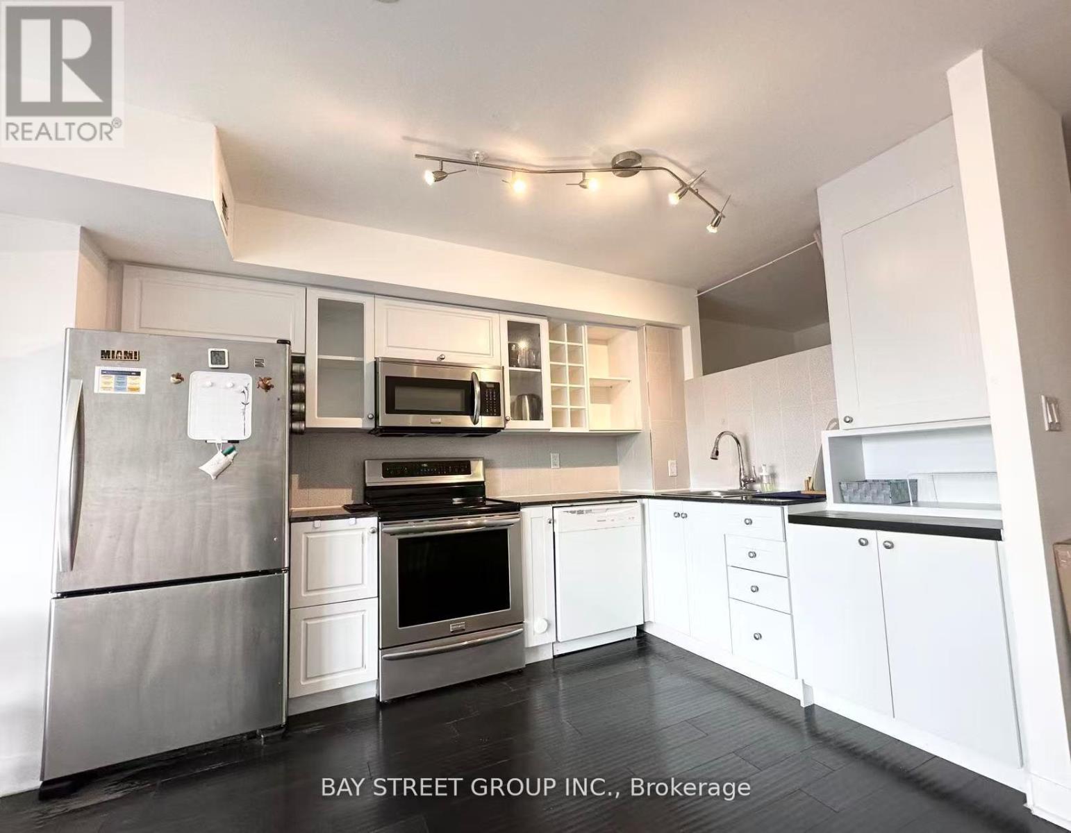 2709 - 210 Victoria Street, Toronto, Ontario  M5B 2R3 - Photo 4 - C13175508
