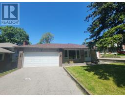 82 HAVENBROOK BOULEVARD, Toronto, Ontario