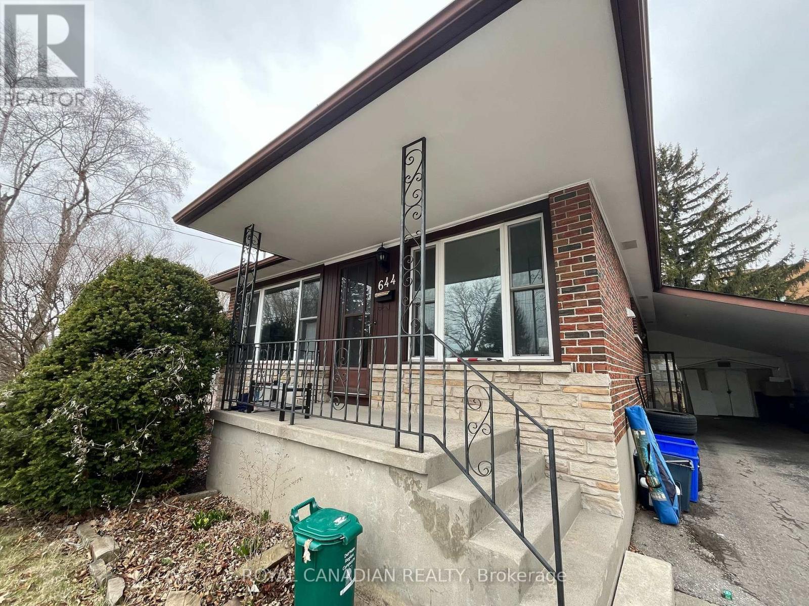 Main - 644 Athol Street E, Oshawa, Ontario  L1H 1M3 - Photo 4 - E13175358