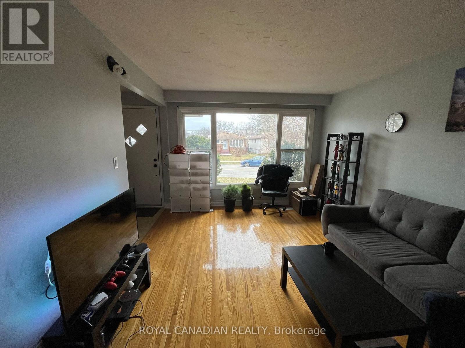 Main - 644 Athol Street E, Oshawa, Ontario  L1H 1M3 - Photo 7 - E13175358