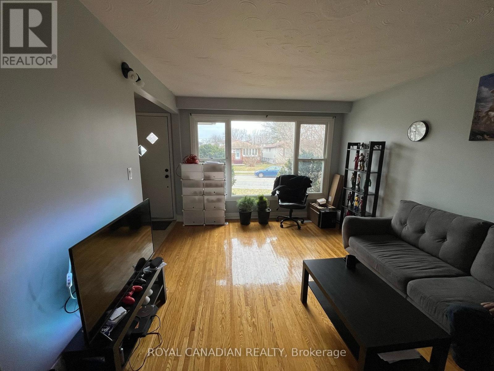 Main - 644 Athol Street E, Oshawa, Ontario  L1H 1M3 - Photo 9 - E13175358