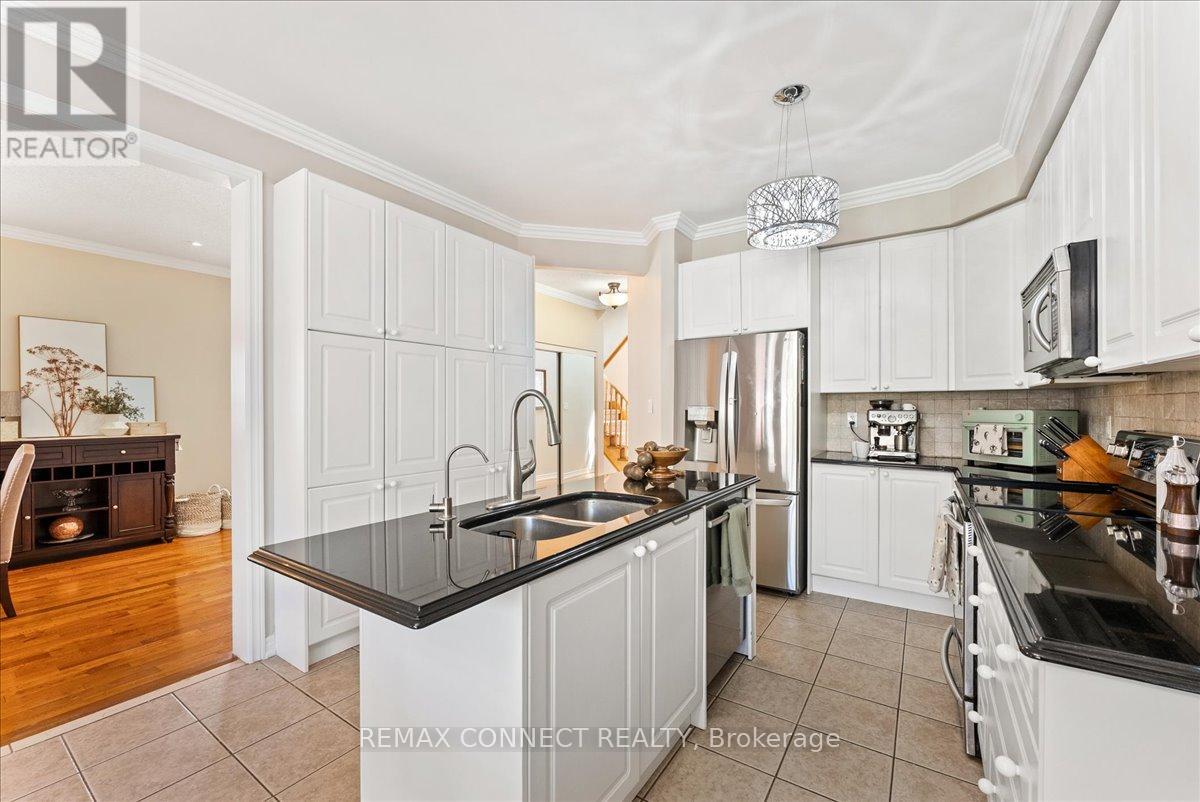 67 Cranborne Crescent, Whitby, Ontario  L1M 2M1 - Photo 13 - E13175360