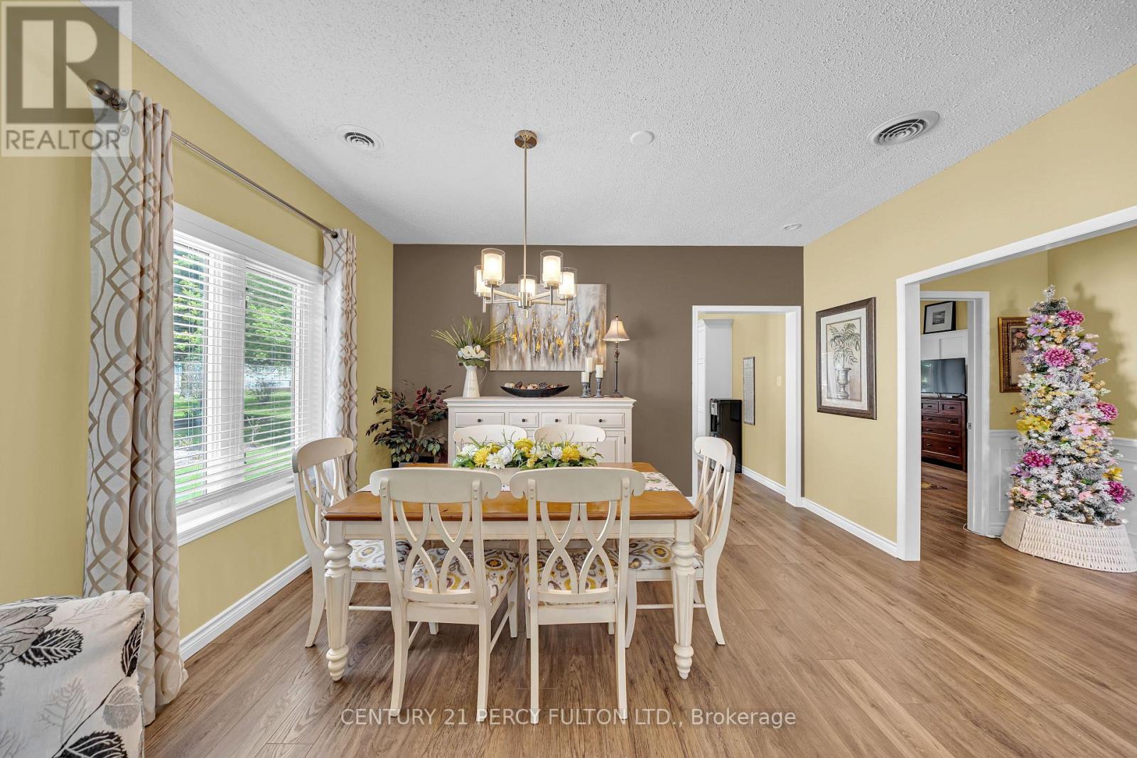 6 Niagara Trail, Clarington, Ontario  L1B 1B9 - Photo 7 - E13175382