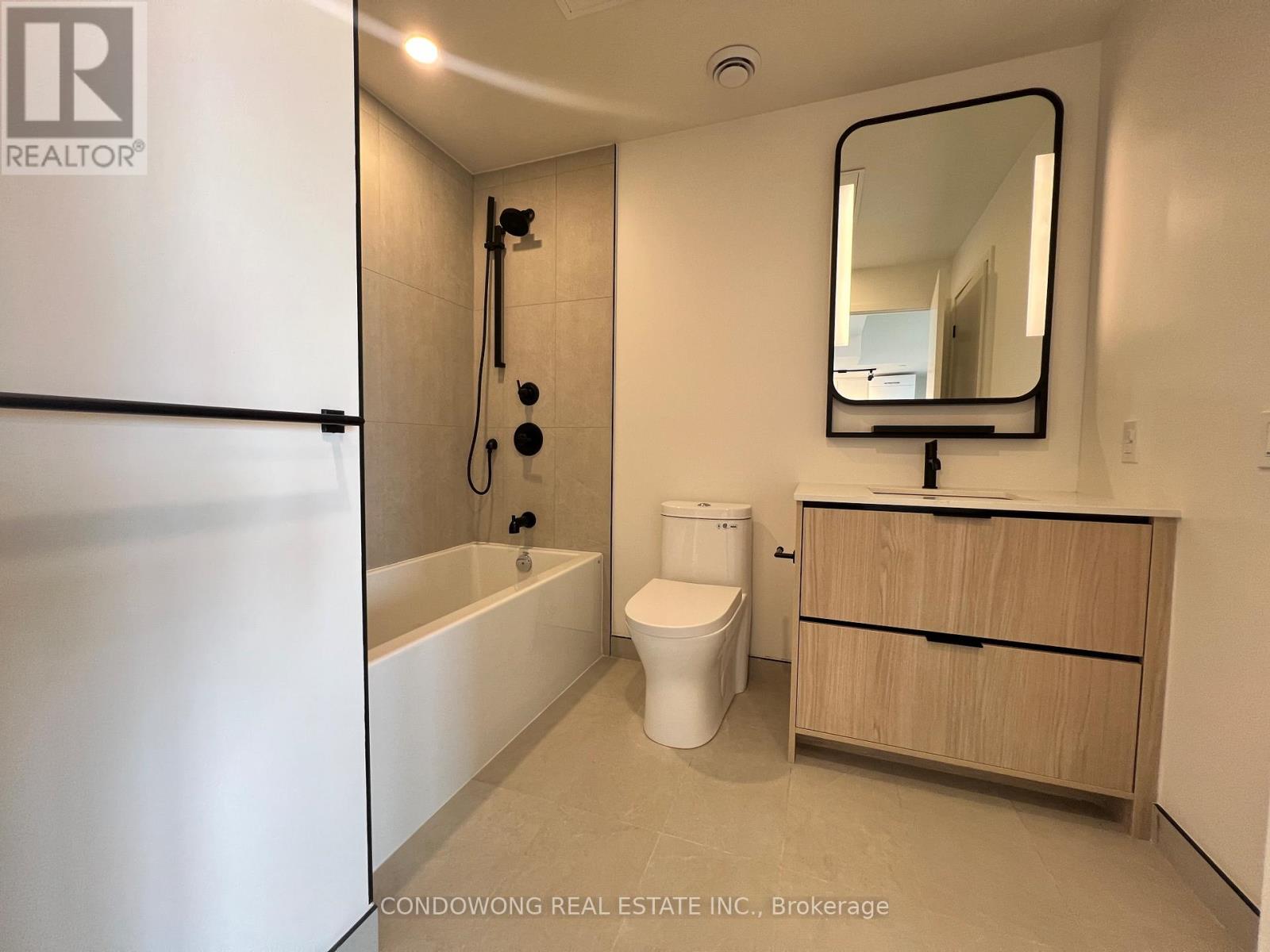 609 - 1050 Eastern Avenue, Toronto, Ontario  M4L 0B7 - Photo 11 - E13175482