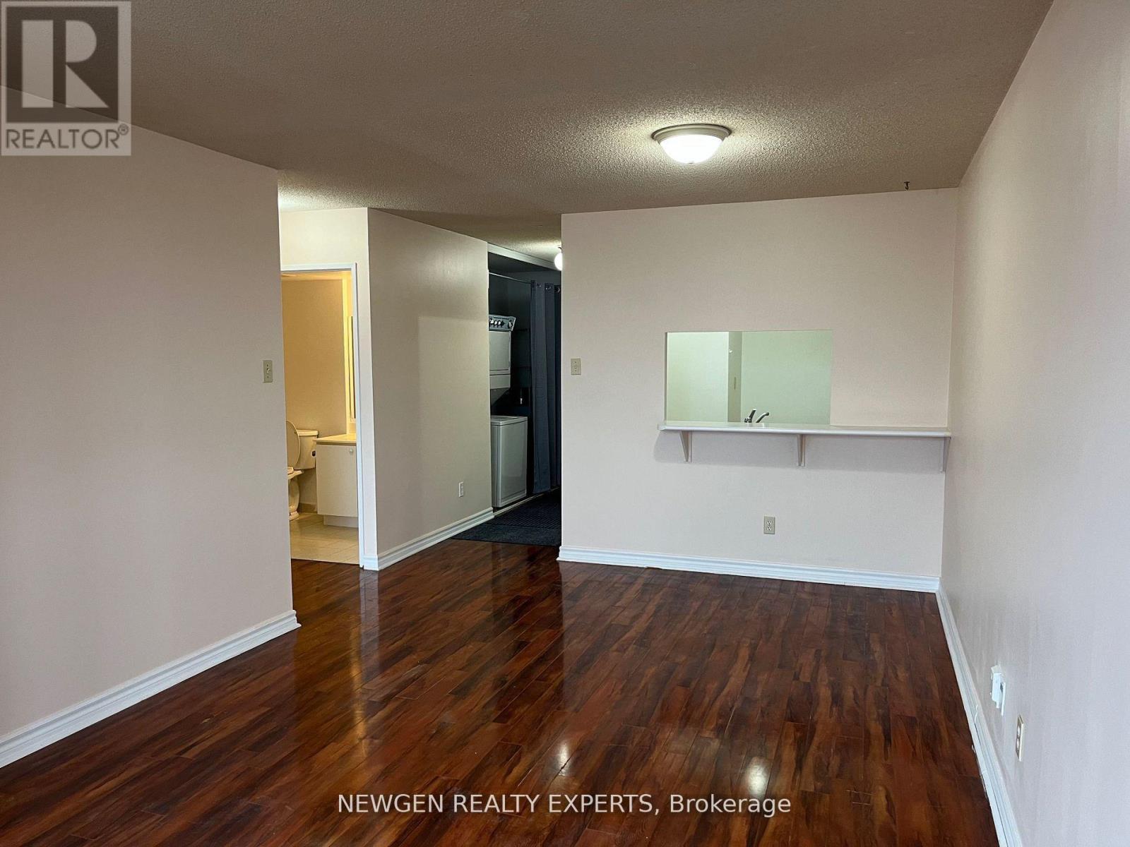 1514 - 4 Park Vista Drive, Toronto, Ontario  M4B 3M8 - Photo 5 - E13175638