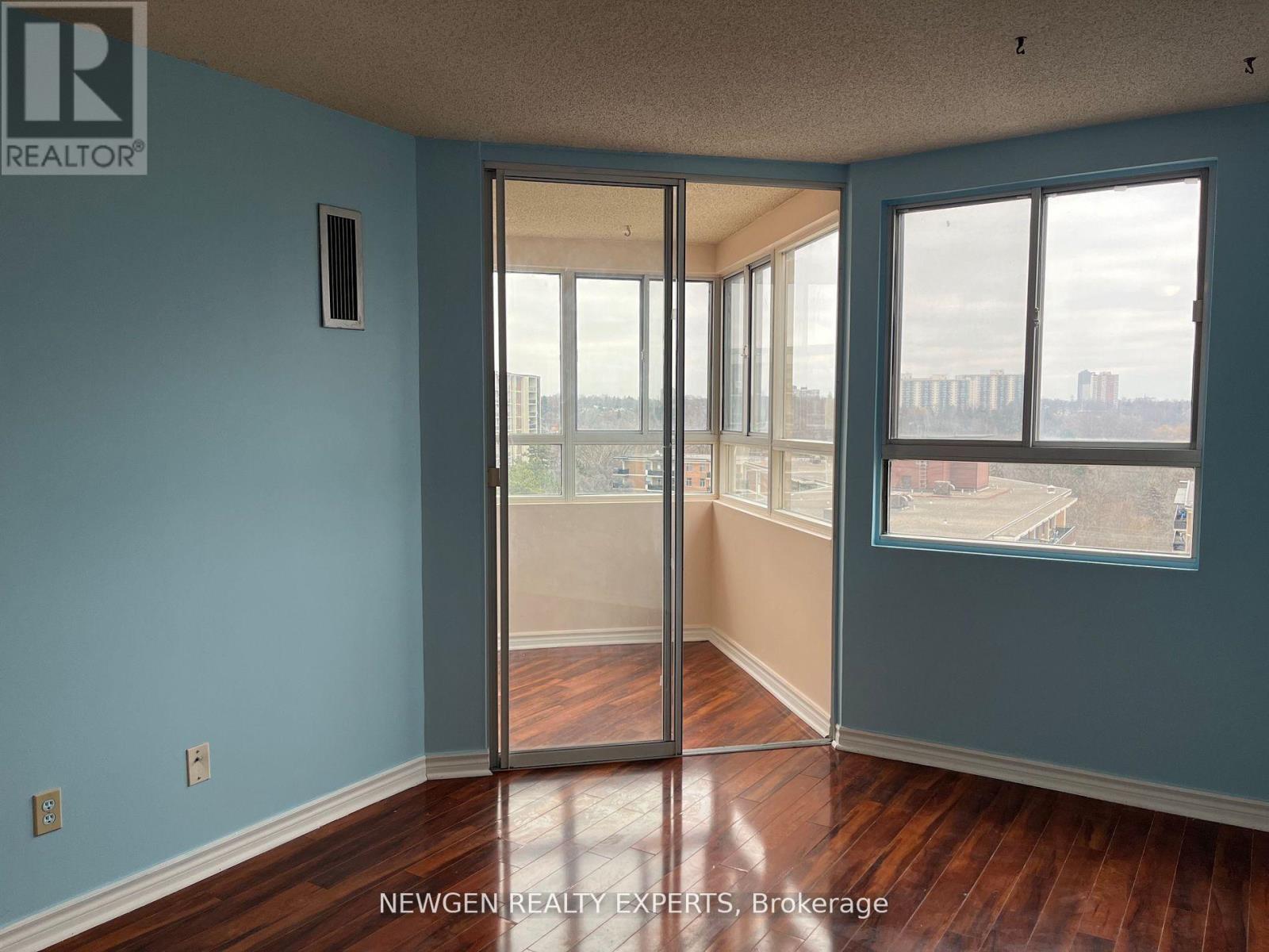 1514 - 4 Park Vista Drive, Toronto, Ontario  M4B 3M8 - Photo 8 - E13175638