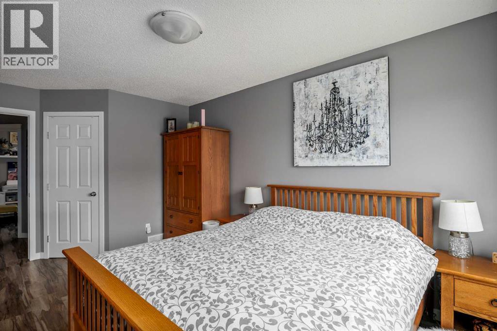 2367 Sagewood Gate SW, Airdrie, Alberta  T4B 3M7 - Photo 22 - A2310565