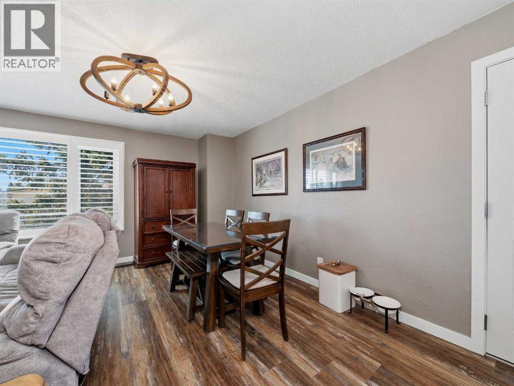 83 Brazeau Crescent SW, Calgary, Alberta  T2W 0Z2 - Photo 12 - A2310572