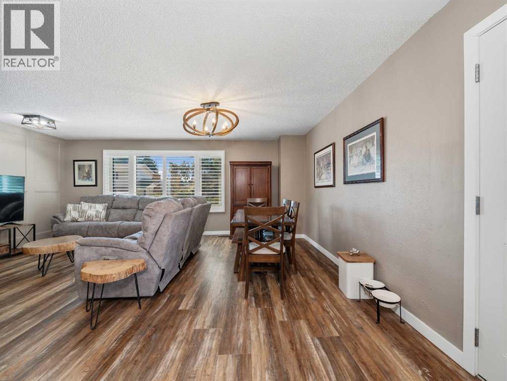 83 Brazeau Crescent SW, Calgary, Alberta  T2W 0Z2 - Photo 13 - A2310572