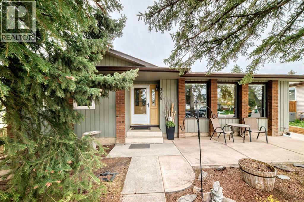 308 Cannington Place SW, Calgary, Alberta  T2W 1Z9 - Photo 2 - A2311383