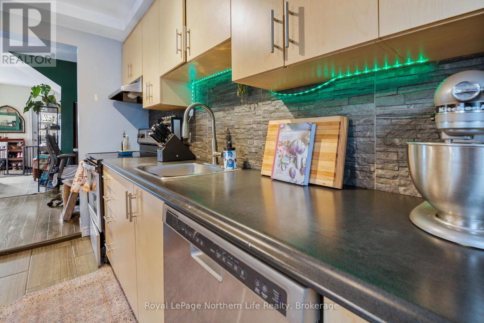 137 Fourth Avenue W, North Bay, Ontario  P1B 3M7 - Photo 22 - X13134356