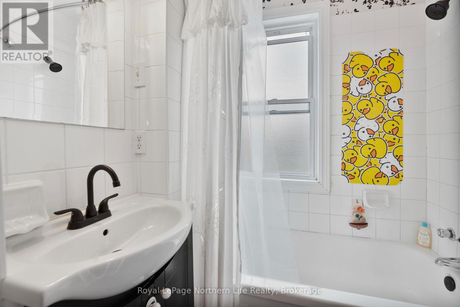 137 Fourth Avenue W, North Bay, Ontario  P1B 3M7 - Photo 29 - X13134356